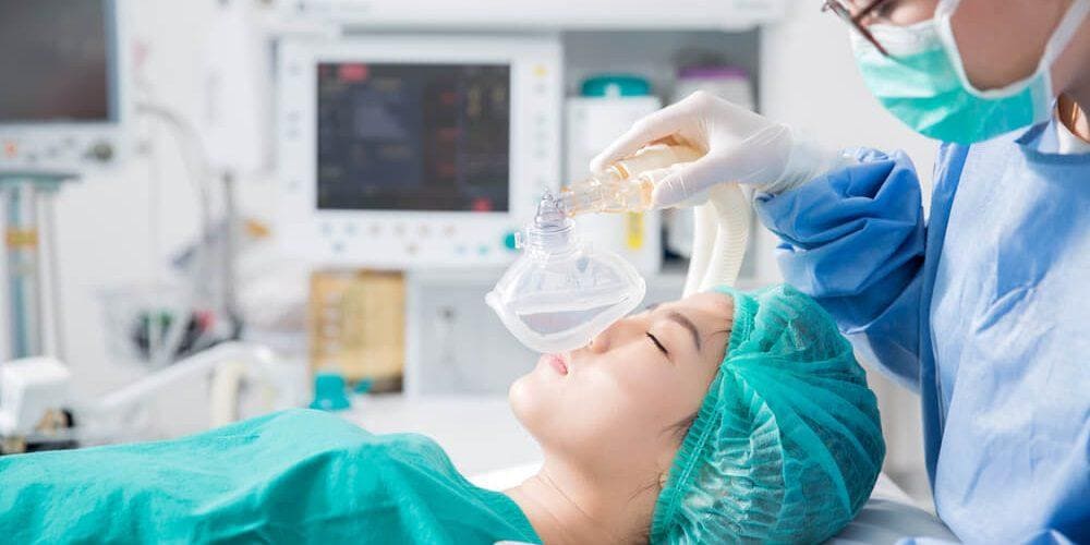 Afinal, como funciona e quais são os riscos da anestesia geral?
