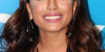 Quer saber quais cirurgias plásticas a Anitta fez? Descubra aqui!