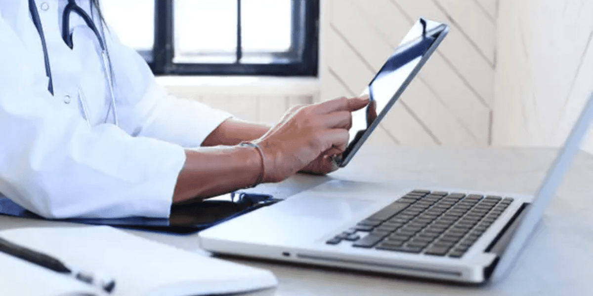 Como funciona uma consulta online de transplante capilar?