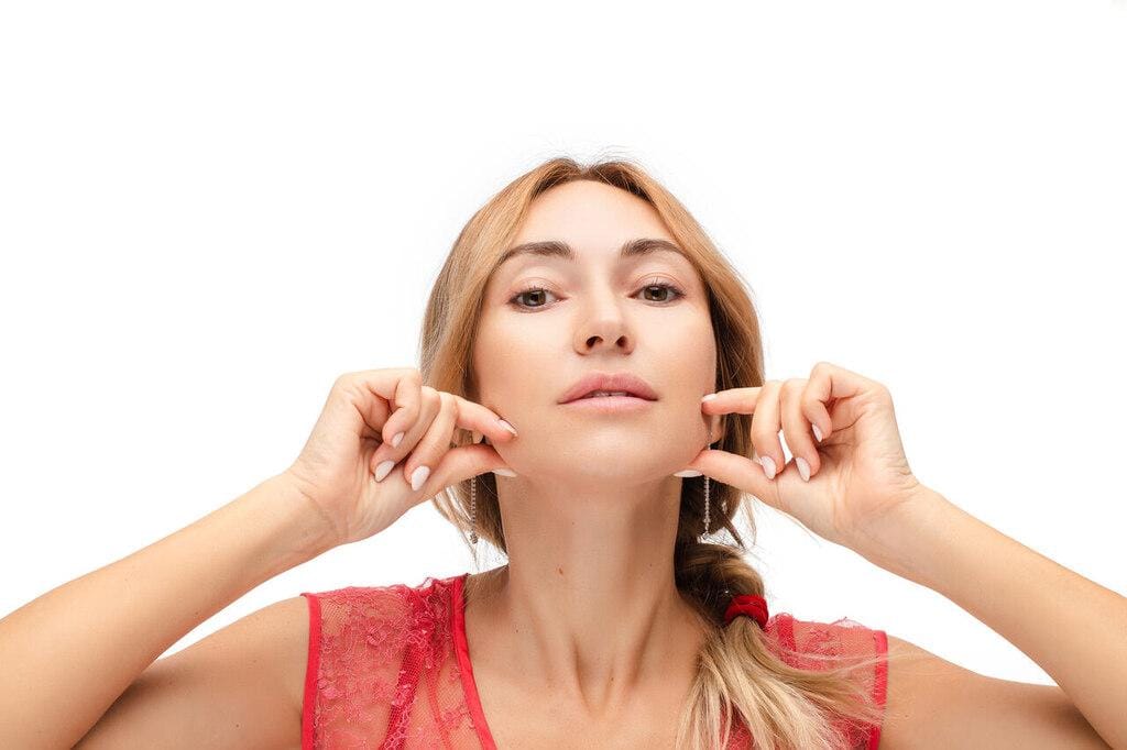 Como emagrecer o rosto? 8 dicas e procedimentos
