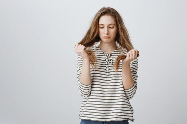Cabelo ralo: conheça as causas e as soluções