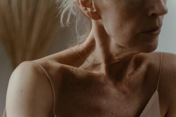 Deep Neck Lift com Dr. Carlos Camilo em São Paulo - SP: conheça a cirurgia plástica no pescoço com resultado natural