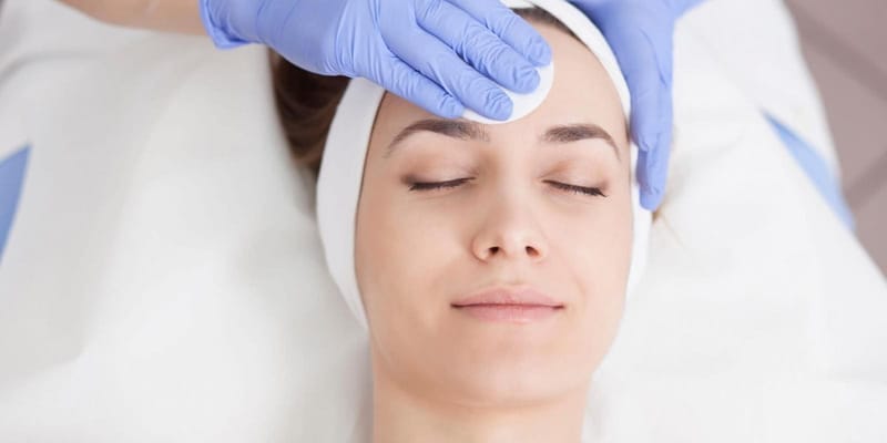 Como rejuvenescer a pele e retirar marcas indesejadas?